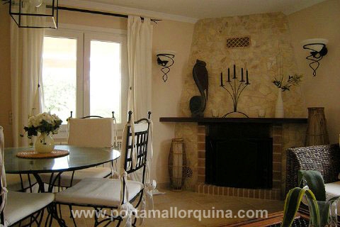 Living/ dining room with chimenea