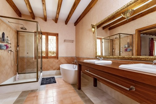 Bright bathroom