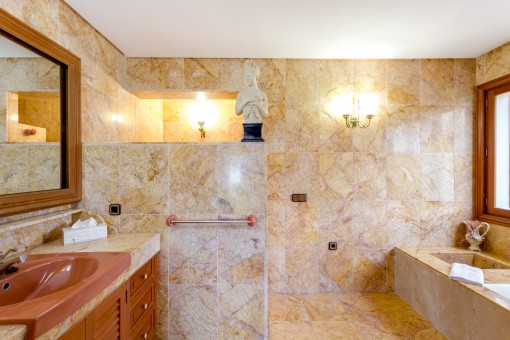 Beautiful Mediterranean bathroom