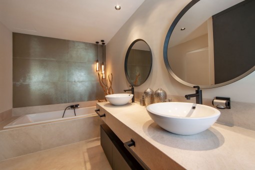 One of 3 bathrooms