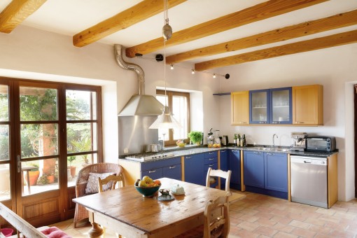 View to the kitchen