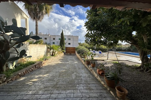 Drive way