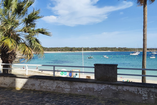 Beach promenade