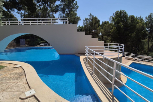 Community pools