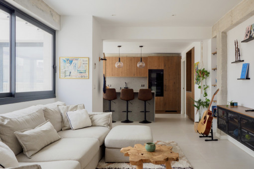 Living/dining area
