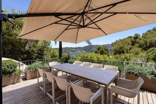 Terrace with sea views