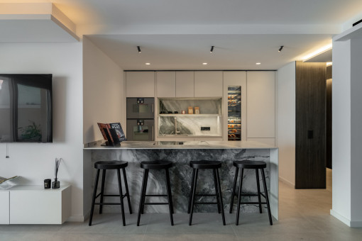 Fully equipped kitchen