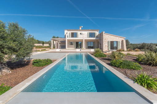 Firstclass newly build