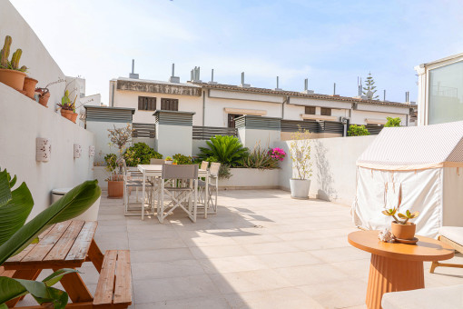 Spacious sun terrace