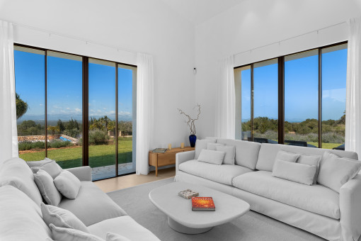 High-quality architecture harmoniously integrated into nature