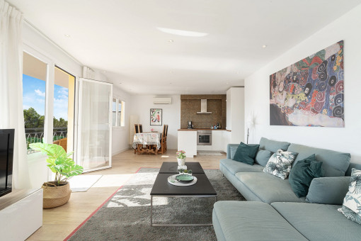 Living and dining area