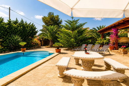 Sun terrace directly by the pool