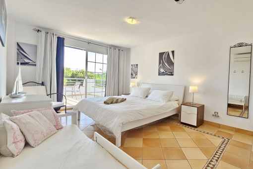 All bedrooms have access to the balcony