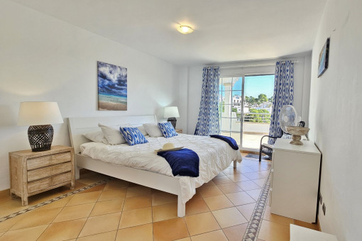 All bedrooms have access to the balcony