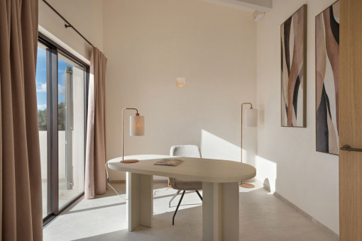 Desk in the Masterbedroom