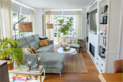 Bright living area