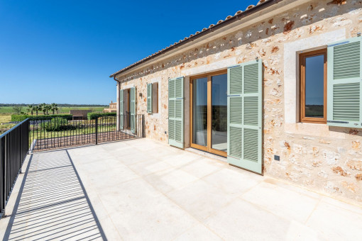 Upper-floor terrace