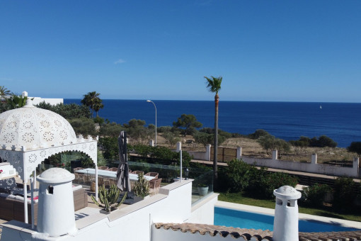Rooftop terrace with sea views and lounge area