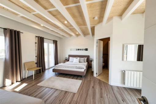 Spacious bedroom