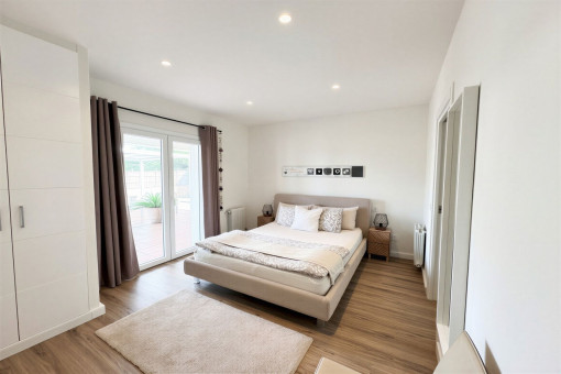 Additional bedroom