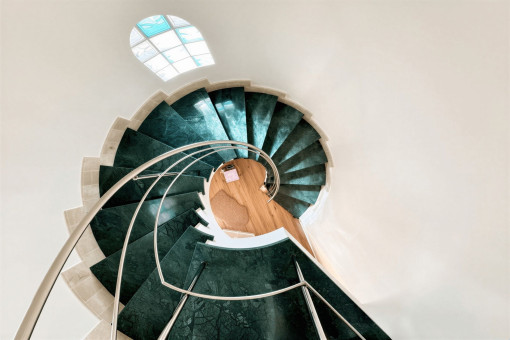 Spiral staircase