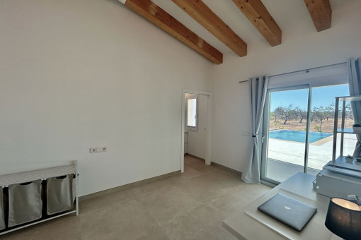 Study with En-Suite Bathroom