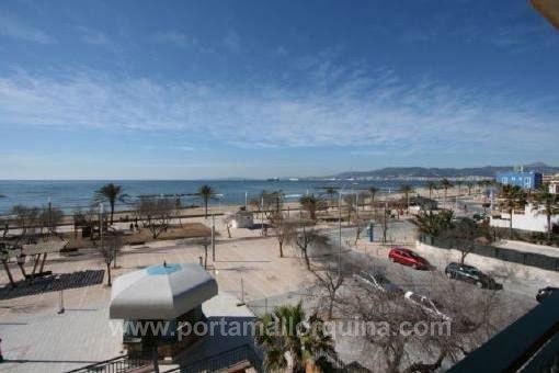 Penthouse with sea views in sought after location in Ciudad Jardin