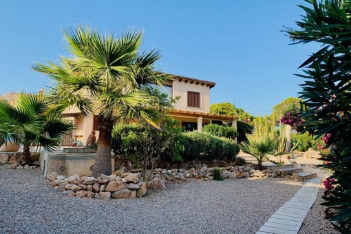 Exterior view of the finca