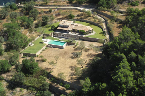 Exclusive finca with large garden and saltwater pool surrounded by nature