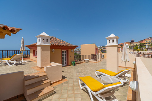 Roof terrace