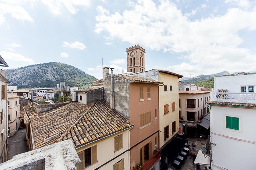 Fantastic view over the old town and the mountains