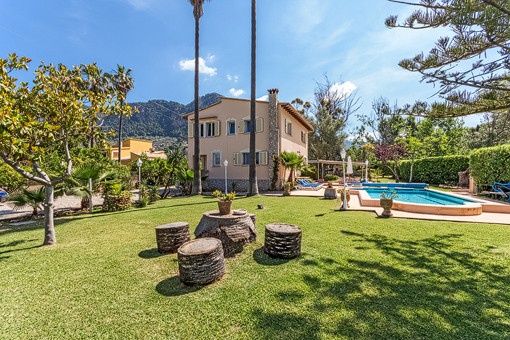 Views from the garden to the pool area