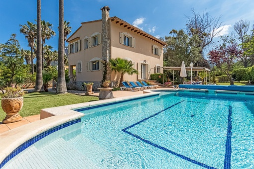 Exclusive pool area