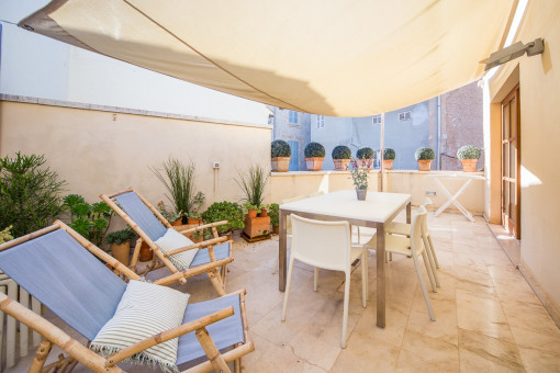 Fantastic dining area outside