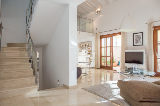 Access to the upper floor