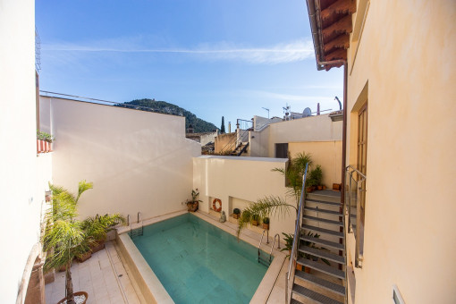 Views of the pool area