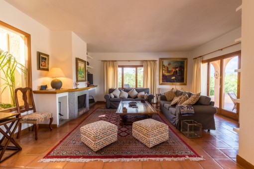 Cosy living room with fireplace