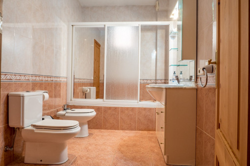 Bathroom with bathtub