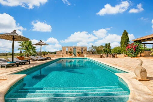 Wonderful pool area with mallorquin atmosphere