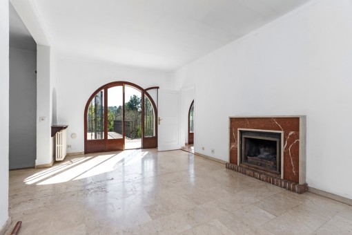 Large villa with pool in a quiet location near Palma-purchase