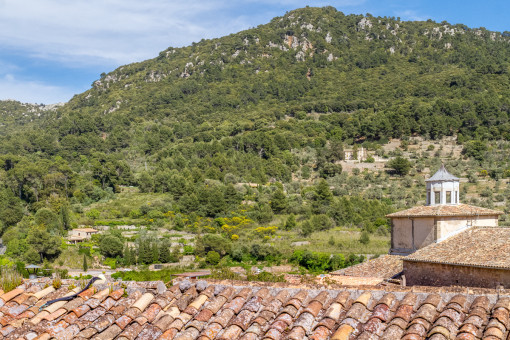 Panoramic views of the mountains