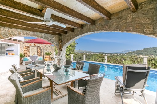 Covered dining area with panorama views