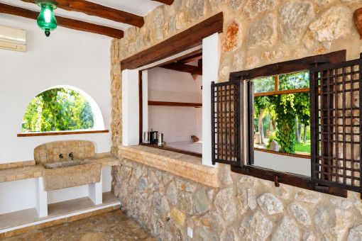 Summer kitchen