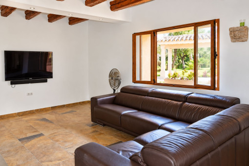 Spacious living area