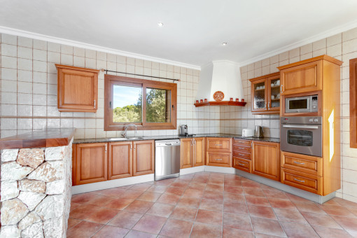 Alternative view of the kitchen