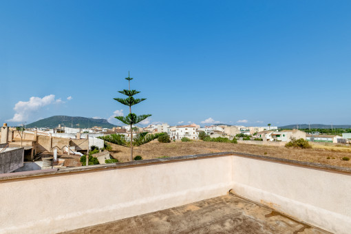 Roof terrace with beautiful views 