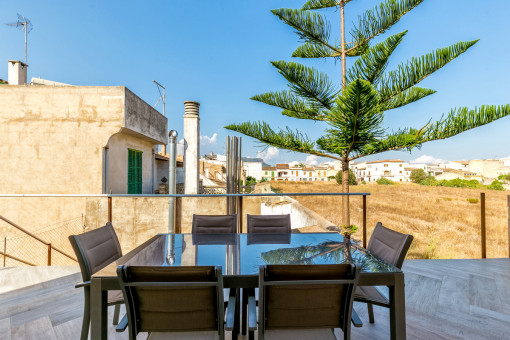 Terrace with views over the surroundings