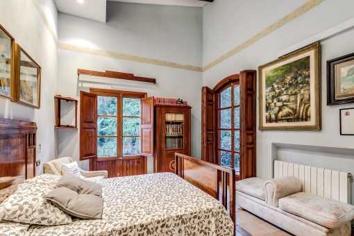 One of 6 bedrooms
