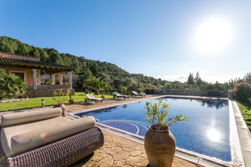 Marvelous pool area with sunbeds