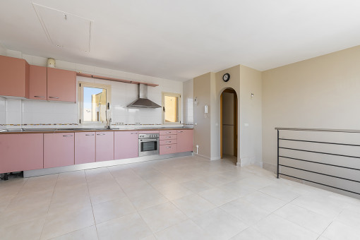 Spacious and bright level
